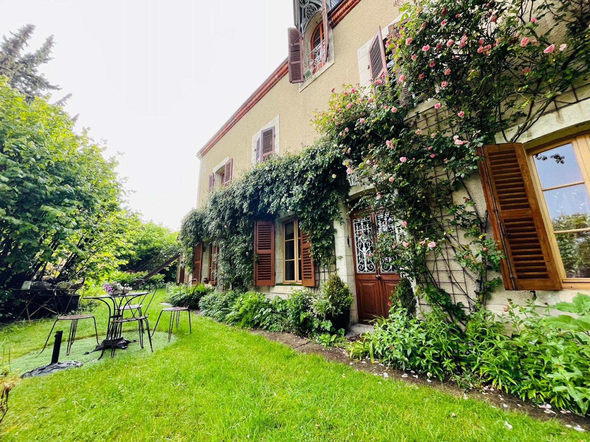 Le Buisson De La Gariole Bed & Breakfast โอบิญี-ซูร์-แนร์ ภายนอก รูปภาพ
